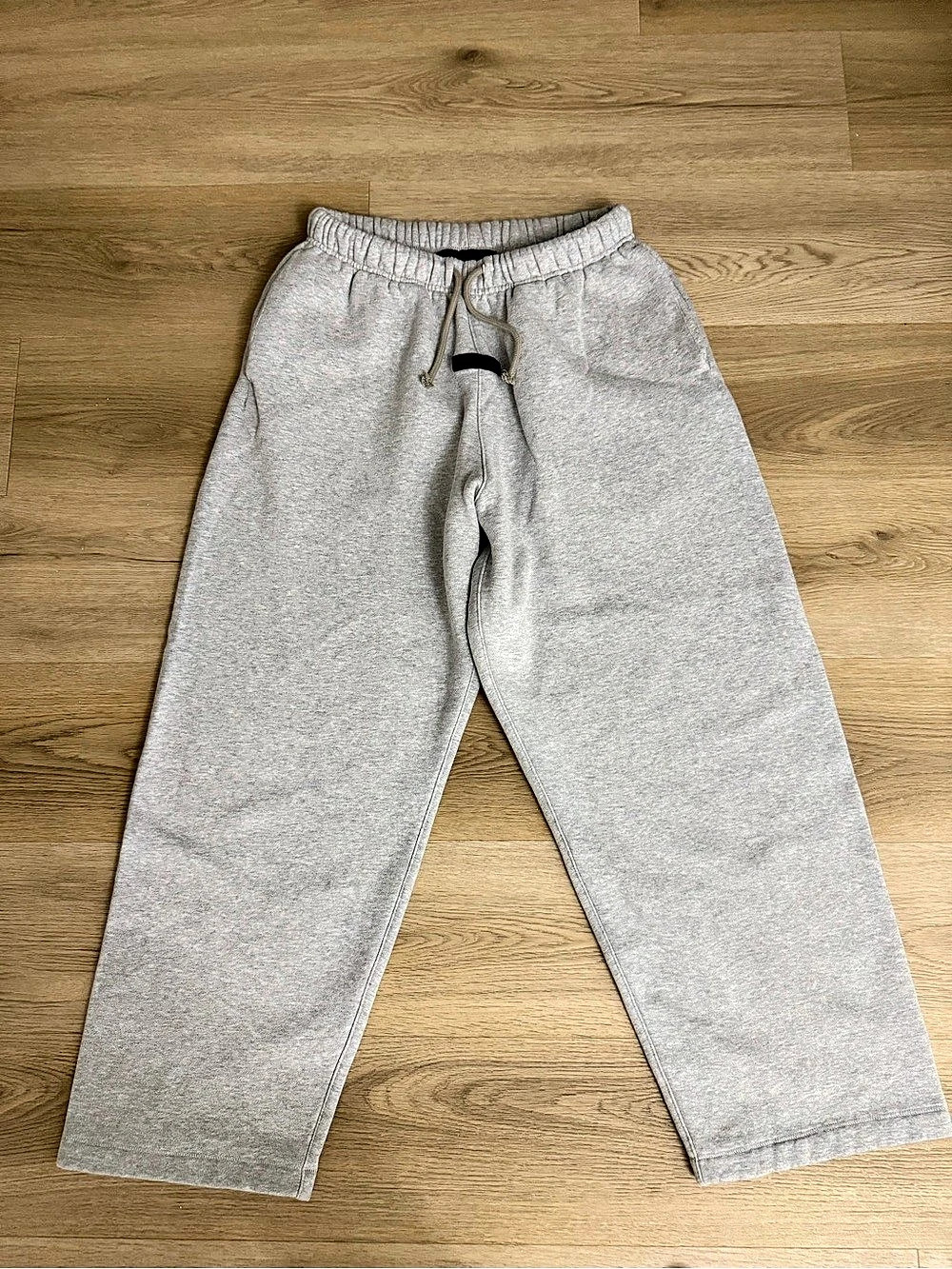 Men’s Fear of God Essentials Fleece Sweatpants Gray